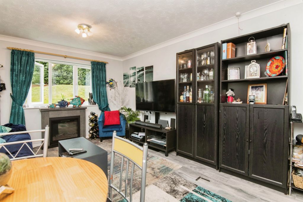 Additional image 6 of 2 bed flat for saleAnning Road, Lyme Regis DT7