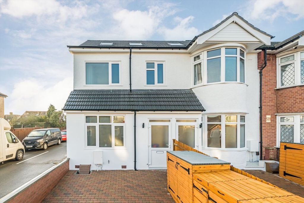 Additional image 10 of 4 bed semi-detached house for saleFlorence Avenue, Morden SM4