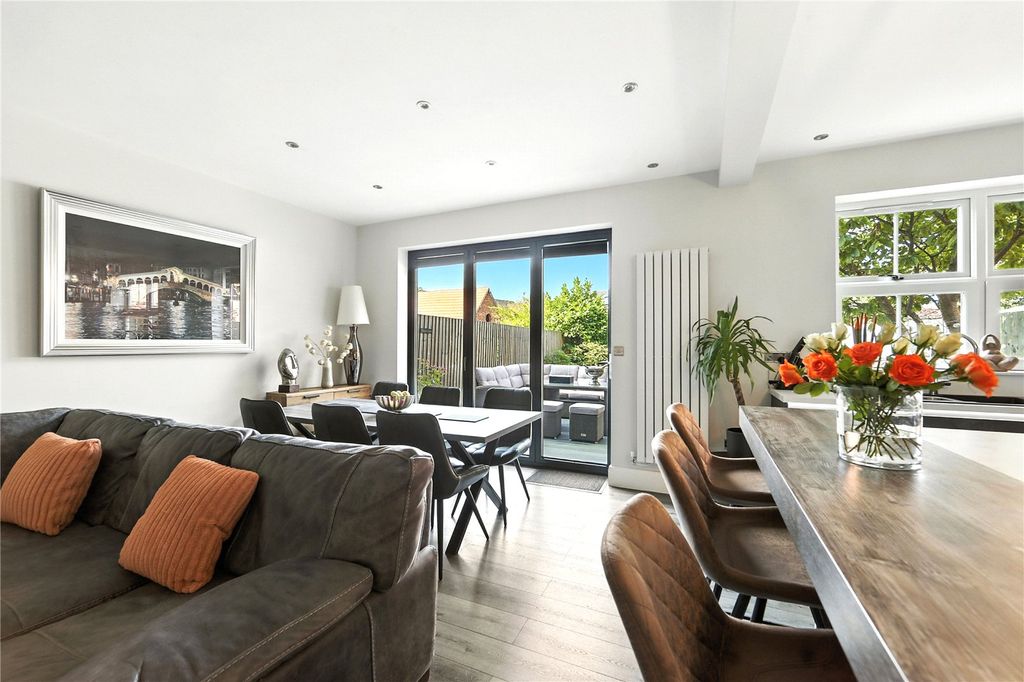 Additional image 9 of 5 bed semi-detached house for saleLondon Road, Stapeley, Nantwich, Cheshire CW5