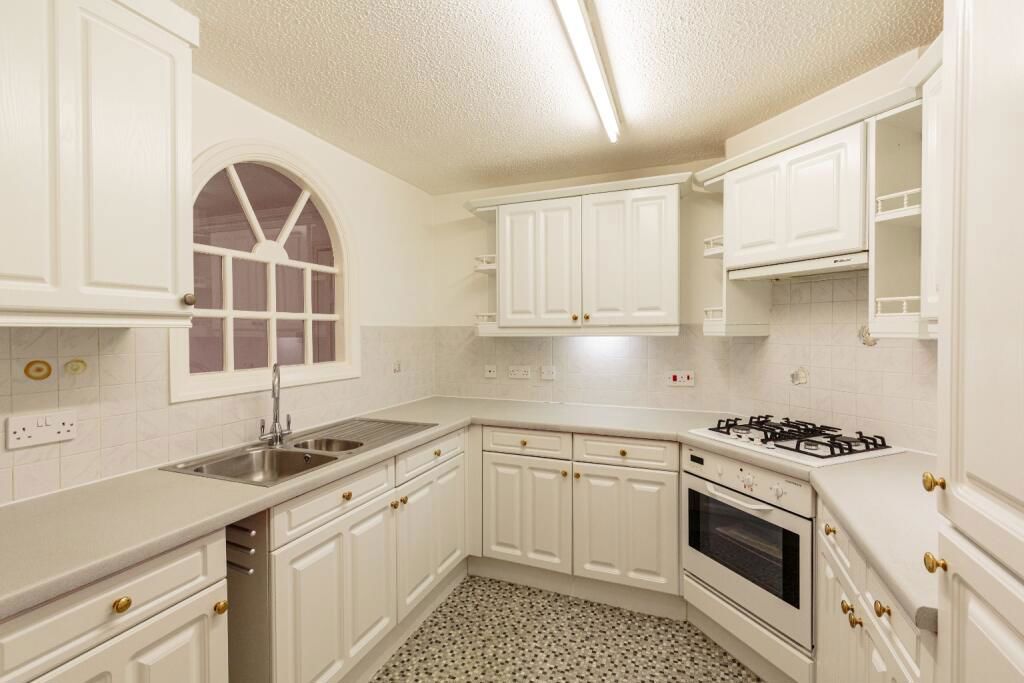 Additional image 3 of 2 bed flat for saleSunningdale Court, St. Annes, Lytham St. Annes FY8