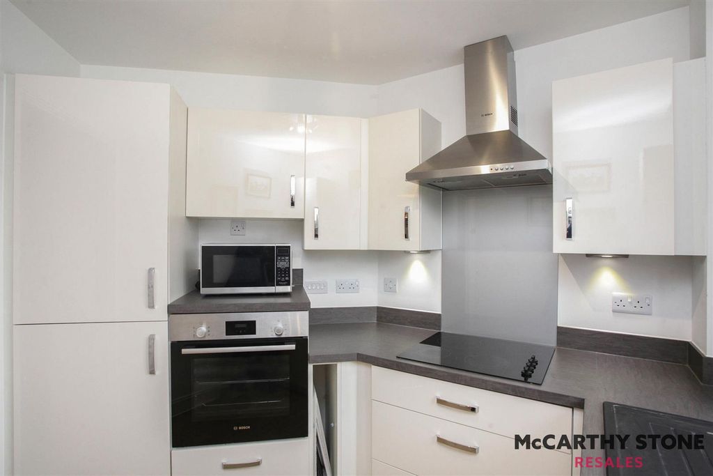 Additional image 6 of 2 bed flat for saleThe Close, Church Street, Nuneaton CV11