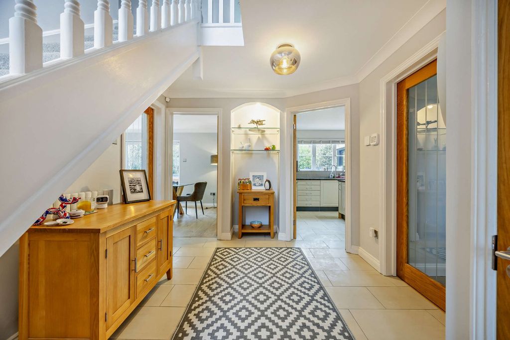 Additional image 10 of 6 bed detached house for salePerrinsfield, Lechlade, Gloucestershire GL7