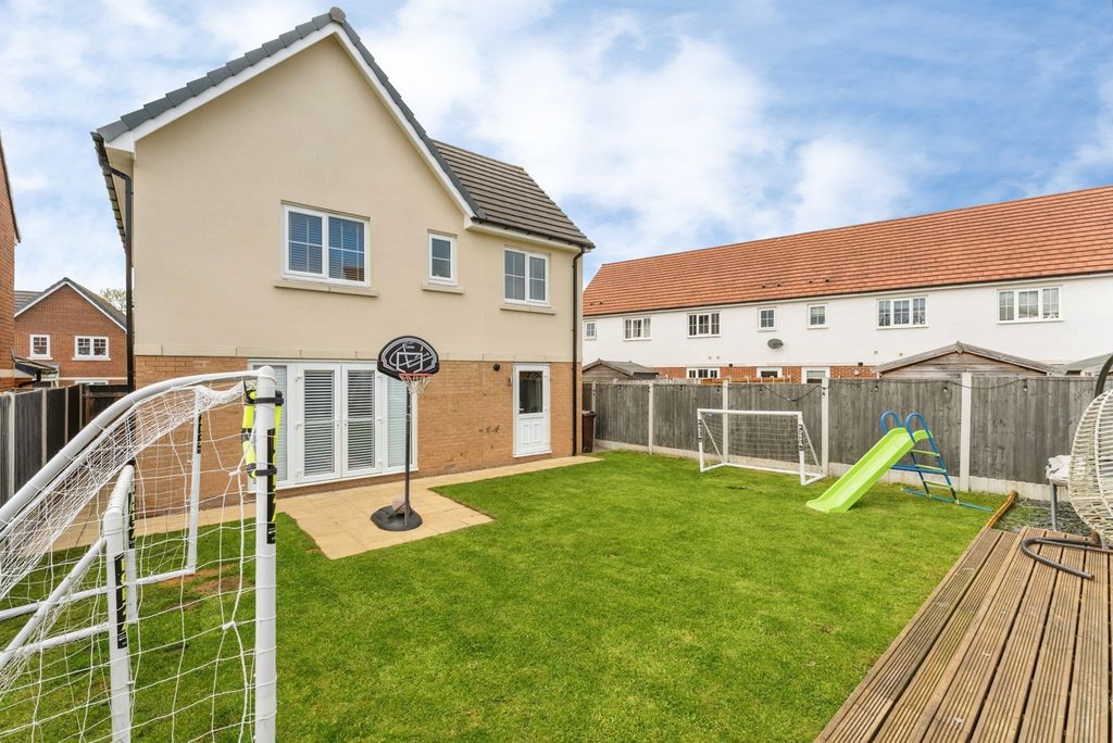 Additional image 2 of 3 bed detached house for saleLlys Carchar, Mold, Flintshire CH7