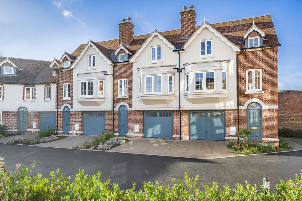 Additional image 8 of 2 bed terraced house for saleSt Peters Mews, The Parade, Marlborough, Wiltshire SN8