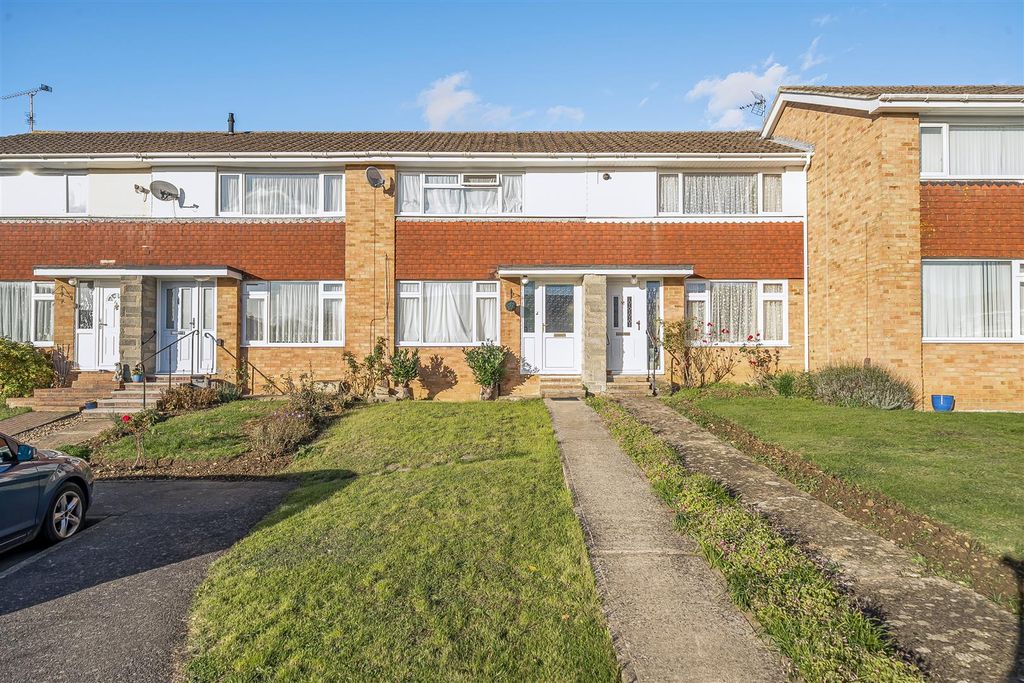 2 bed terraced house for saleMerton Road, Bearsted ME15