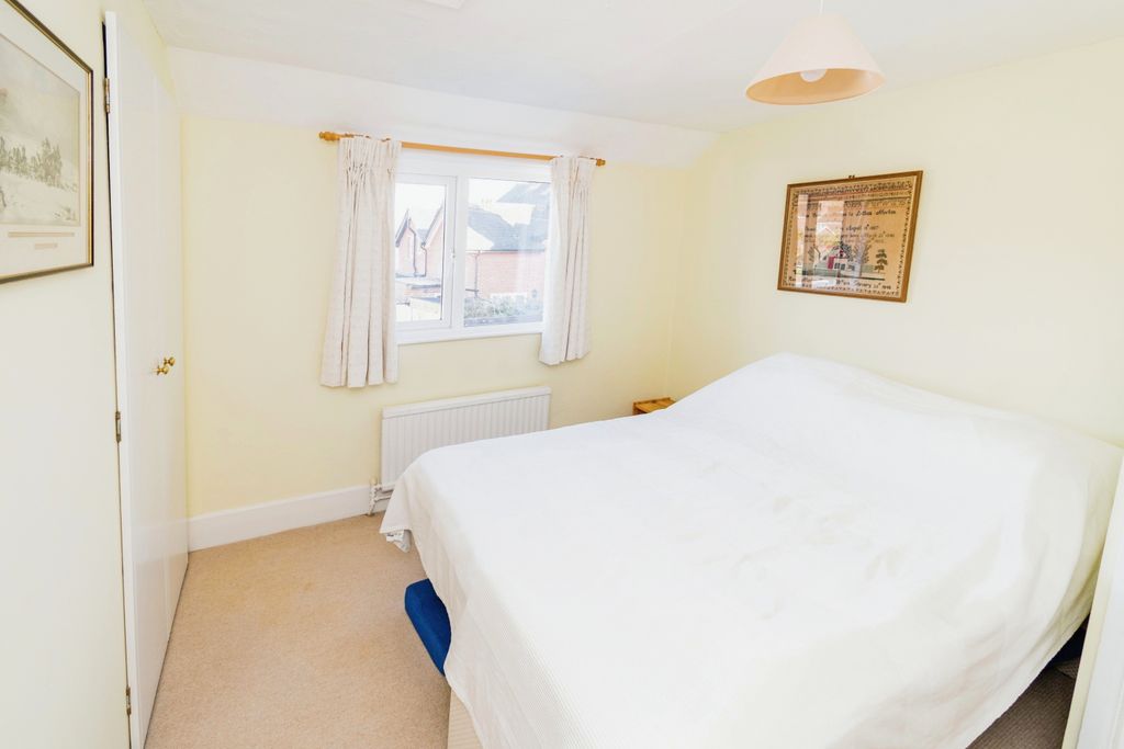 Additional image 8 of 3 bed cottage for salePikes Hill, Lyndhurst, Hampshire SO43