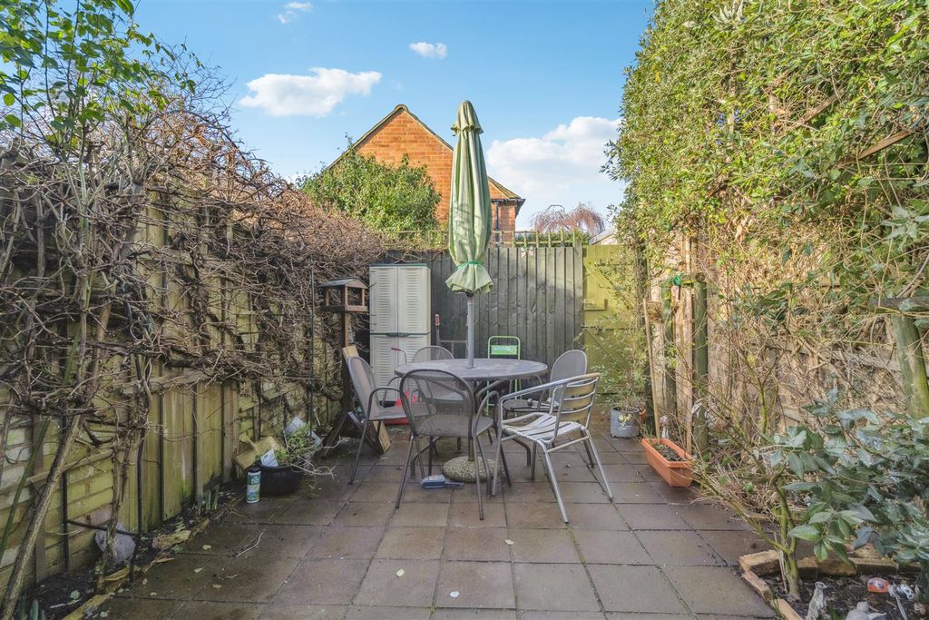 Additional image 4 of 3 bed property for saleHigh Street, Olney MK46