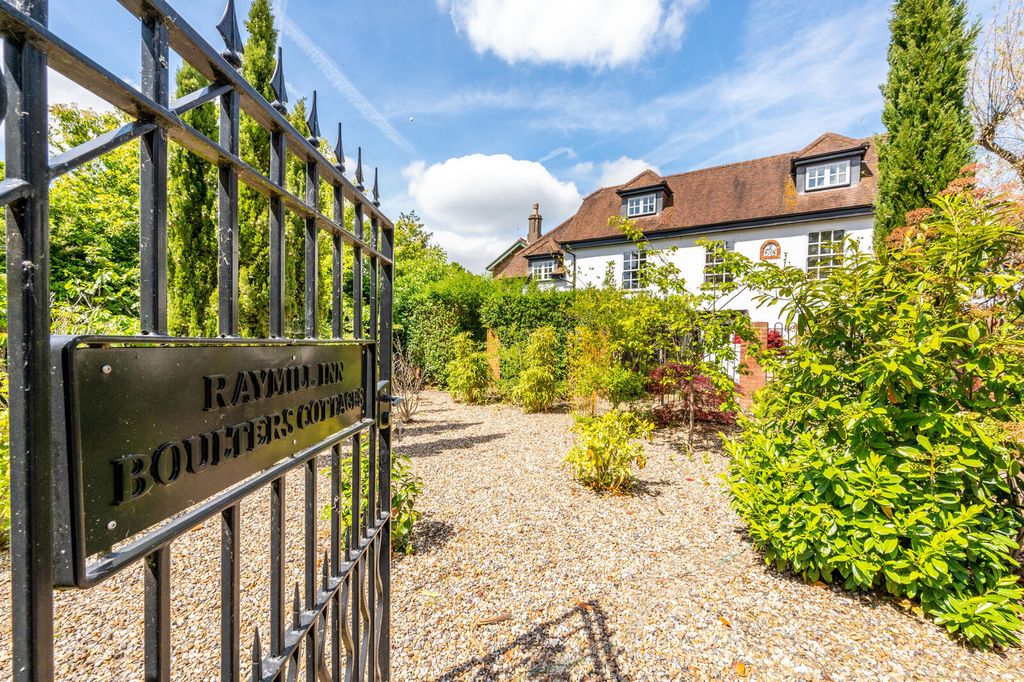 3 bed flat for saleBoulters Lock Island, Maidenhead SL6