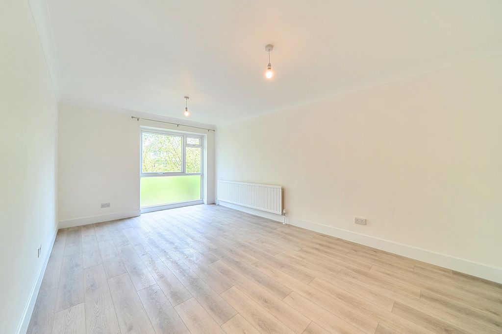Additional image 19 of 2 bed flat for saleNigel Close, Northolt UB5