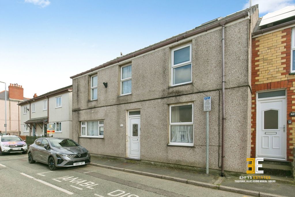 4 bed semi-detached house for saleHigh Street, Penmaenmawr LL34
