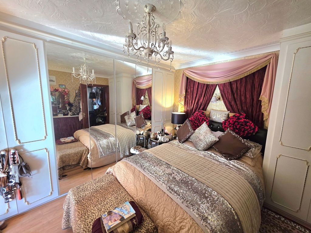 Additional image 3 of 5 bed detached house for saleSitwell Way, Port Talbot SA12