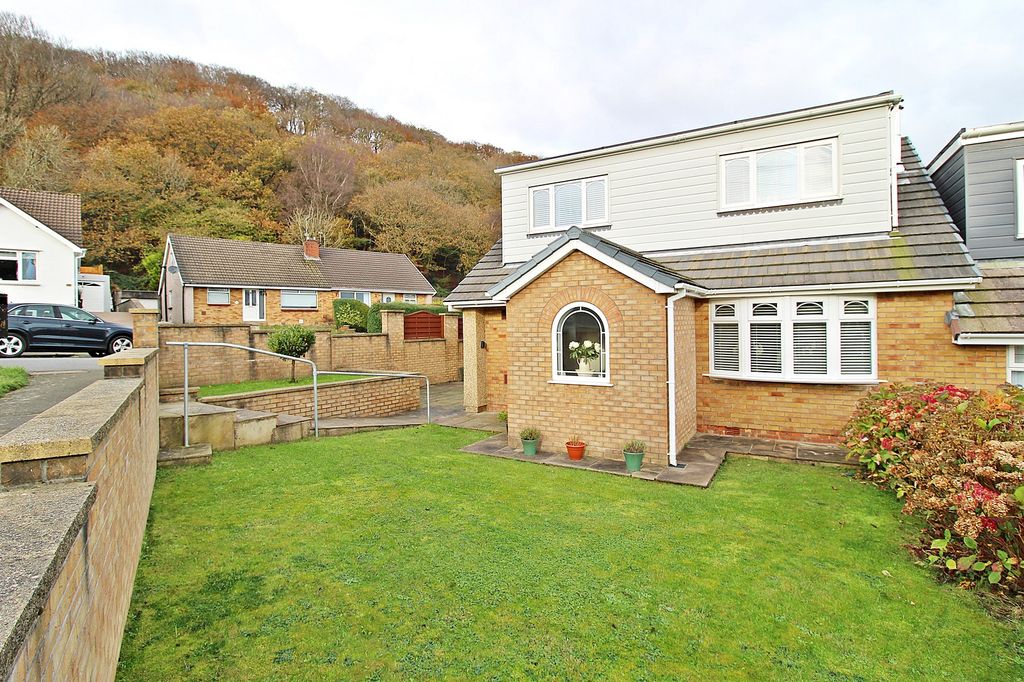 4 bed semi-detached house for saleWhiterock Close, Pontypridd, Rhondda Cynon Taff. CF37