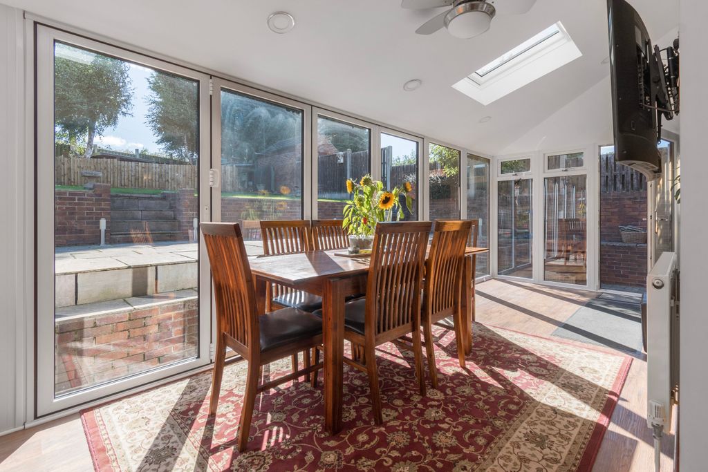 Additional image 10 of 4 bed detached house for saleKnottingley Road, Pontefract WF8