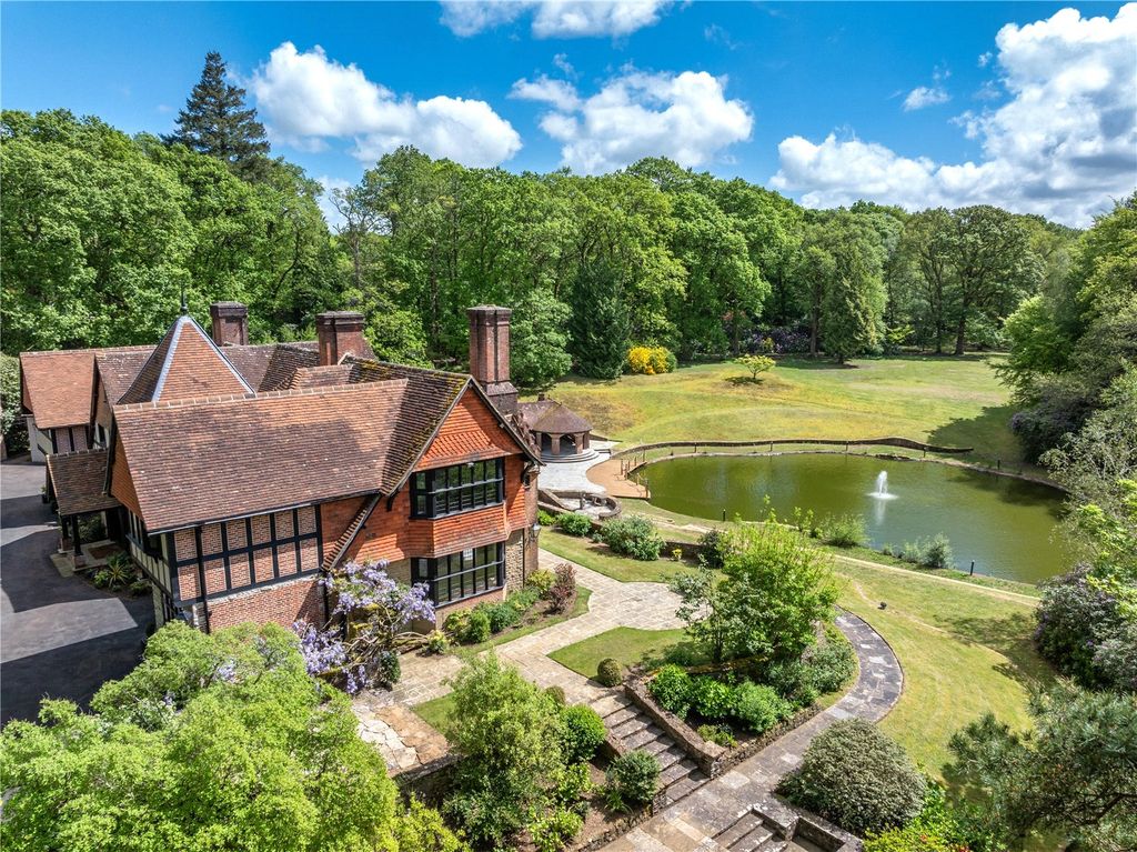 10 bed detached house for saleDurford Wood, Petersfield, Hampshire GU31 photo 5
