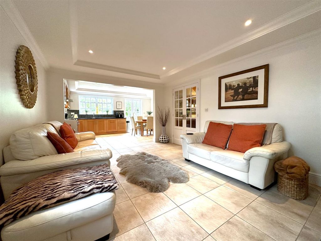 Additional image 3 of 4 bed detached house for saleOld Orchard, Farndon Road, Newark NG24