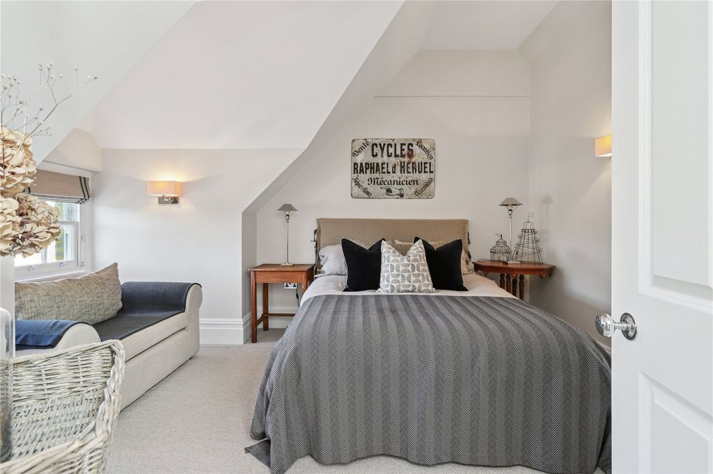 Additional image 12 of 6 bed semi-detached house for saleThetford Road, New Malden KT3