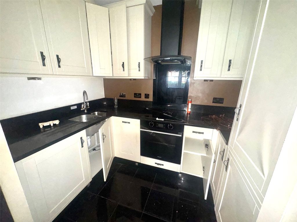 Additional image 4 of 1 bed flat for saleTuke Grove, Wakefield, West Yorkshire WF1