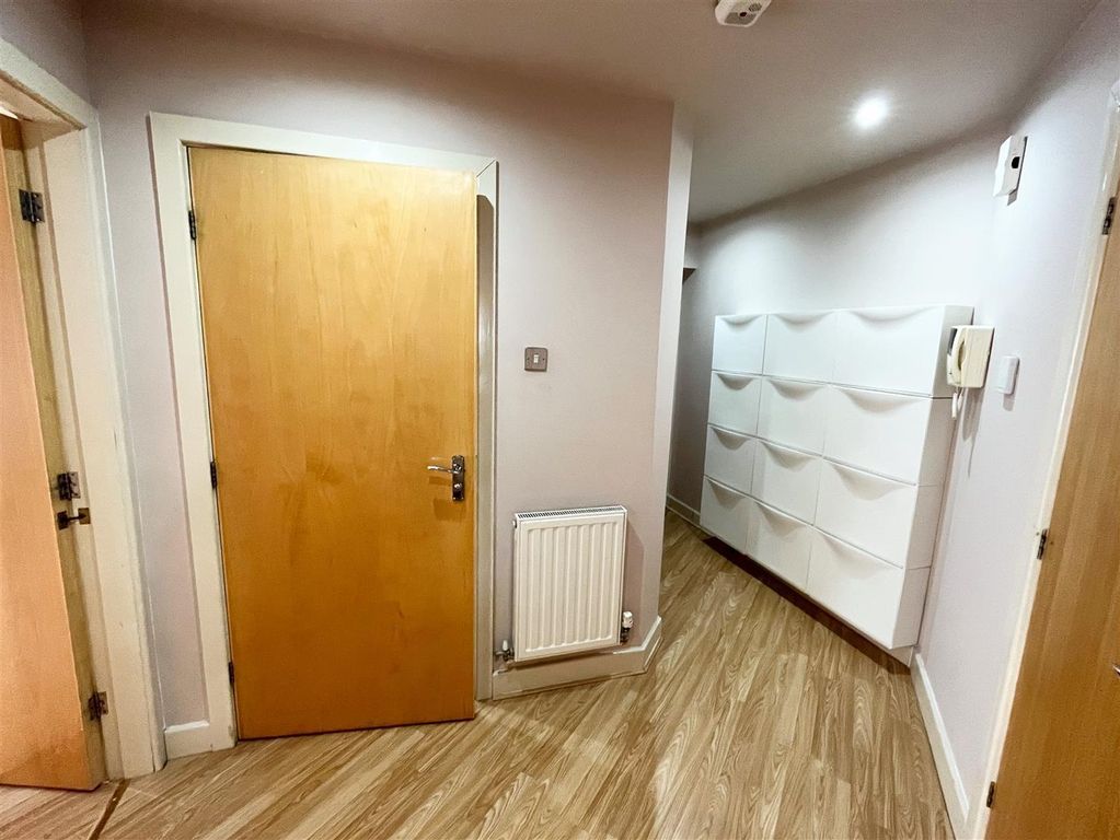 Additional image 10 of 2 bed flat for saleBrough Street West, Macclesfield SK11
