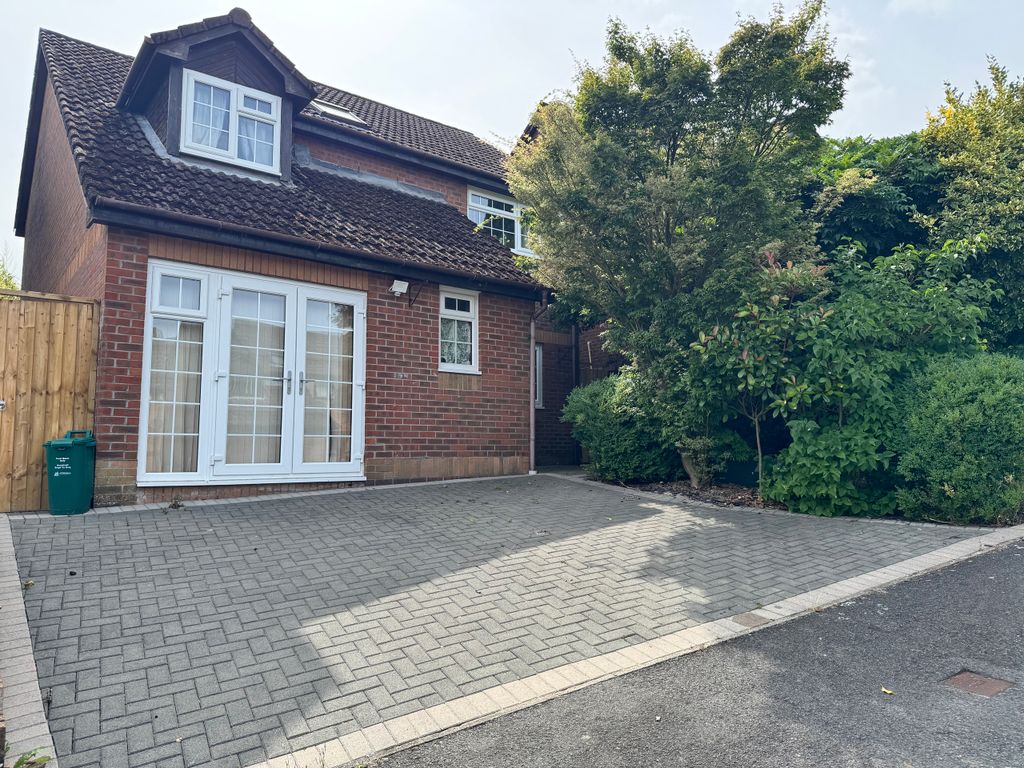 4 bed detached house for salePlas Y Fedwen, Coed-Y-Cwm, Pontypridd CF37