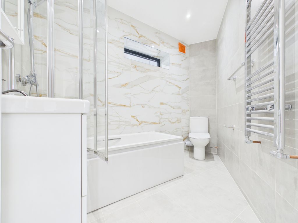 Additional image 8 of 3 bed detached house for saleWycombe Road, Princes Risborough, Buckinghamshire HP27