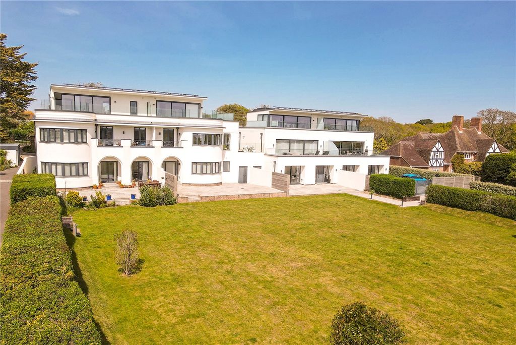 4 bed end terrace house for saleBarton Common Road, Barton On Sea, New Milton, Hampshire BH25