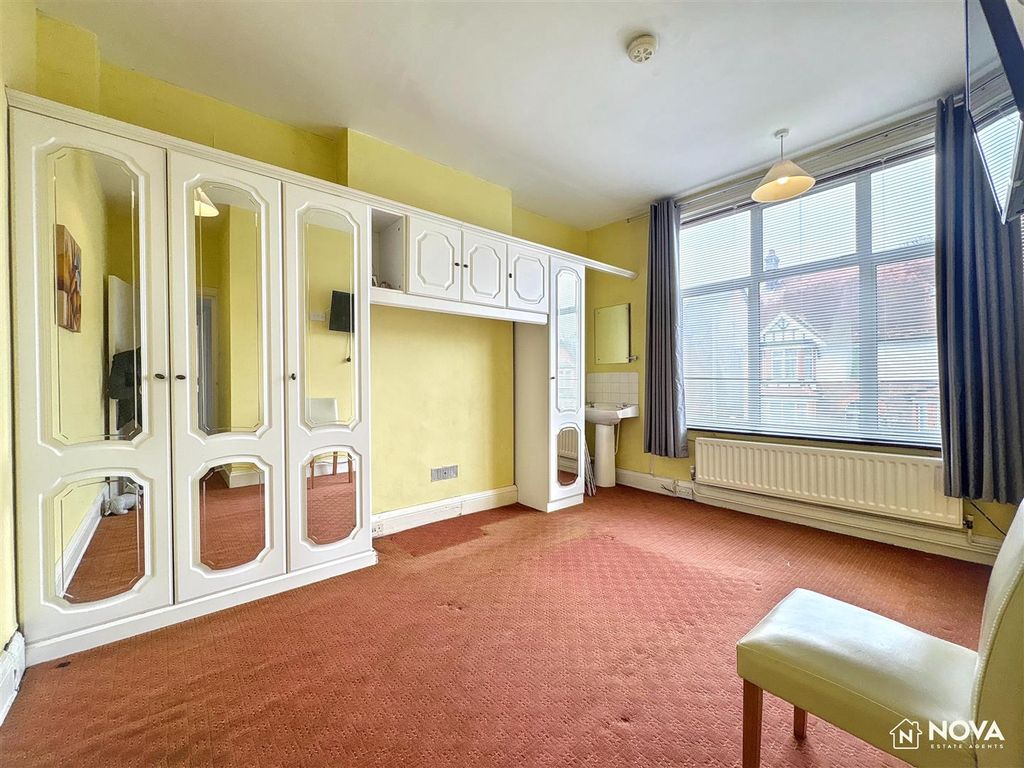 Additional image 17 of 9 bed detached house for saleLansdowne House, Luton LU3