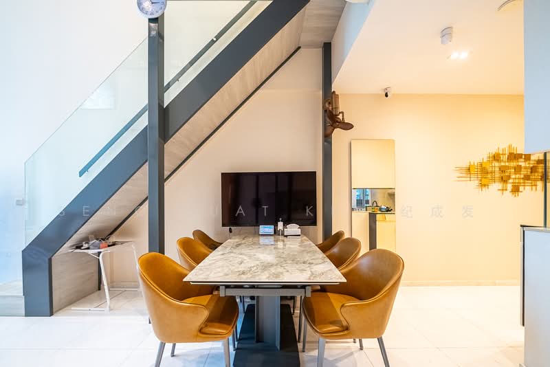 12 Amber Road photo 5