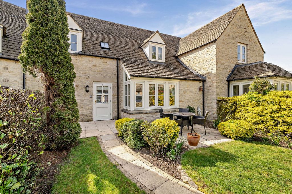 Additional image 15 of 2 bed terraced house for saleEast Allcourt, Lechlade, Gloucestershire GL7