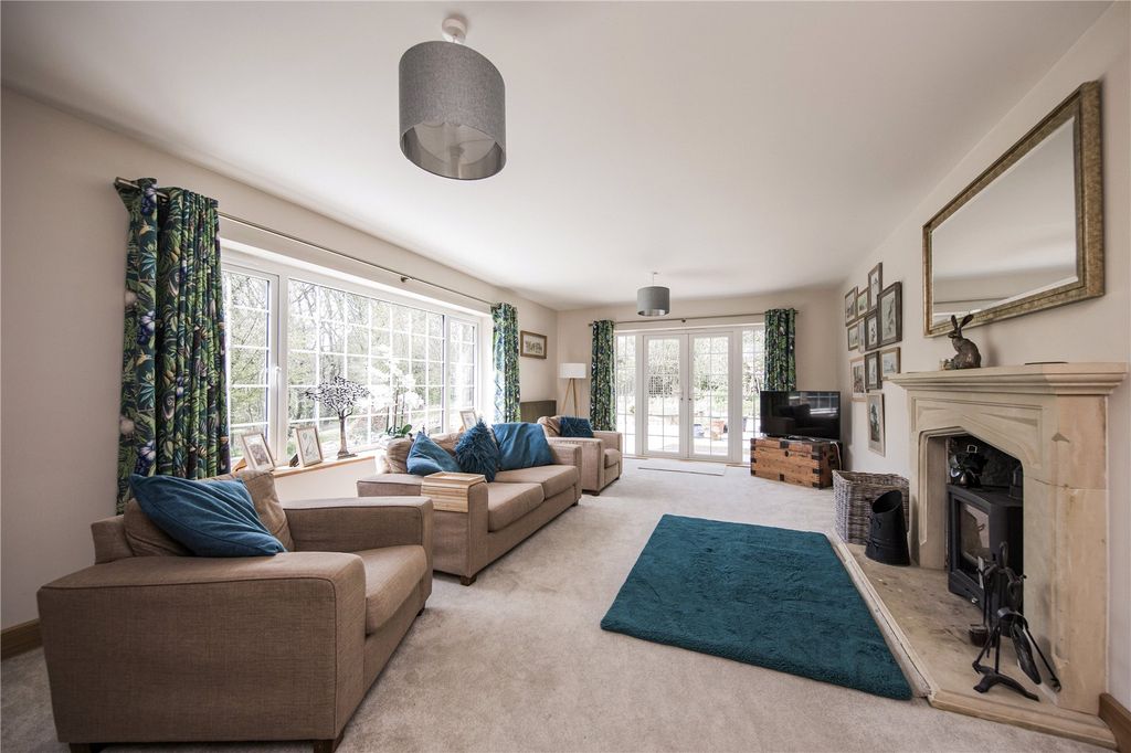 5 bed detached house for saleThe Warren, Mayfield, East Sussex TN20 photo 5