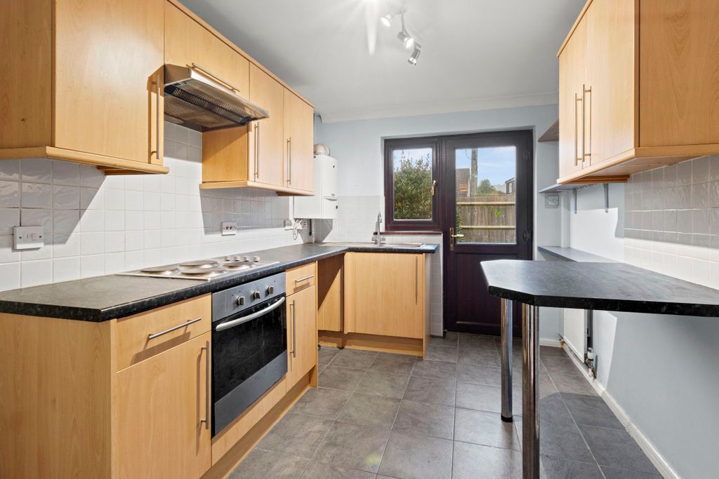Additional image 2 of 4 bed semi-detached house for saleVicarage Close, Newhaven BN9