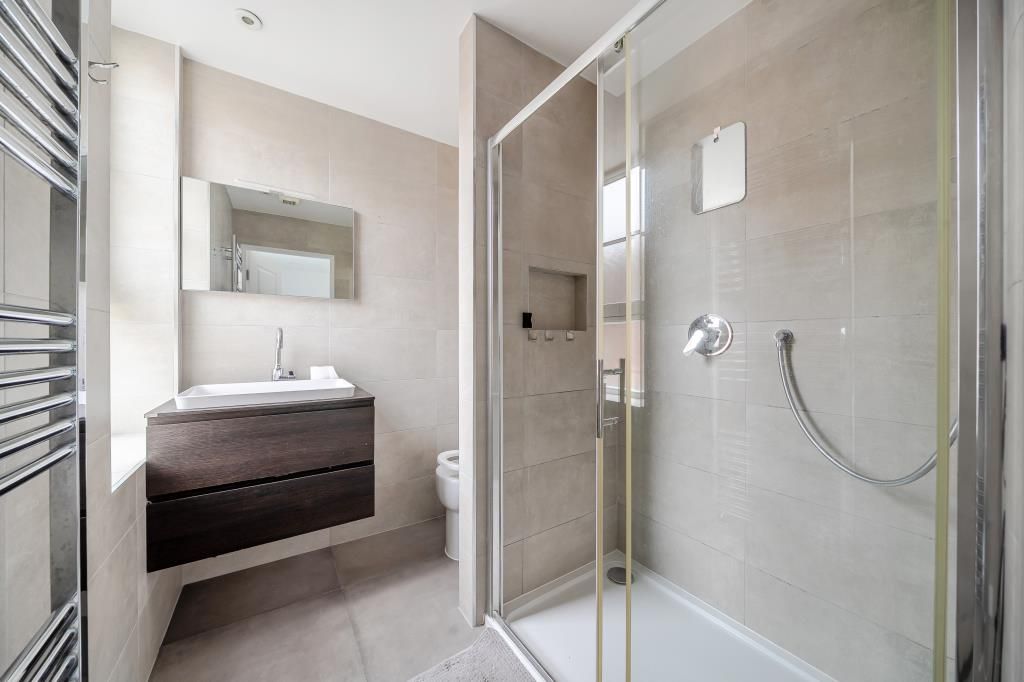 Additional image 16 of 2 bed flat for saleNewbury, Berkshire RG14