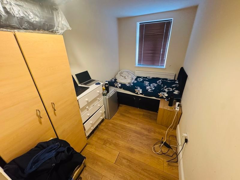 Additional image 16 of 8 bed property for saleSandringham Road, Northolt UB5