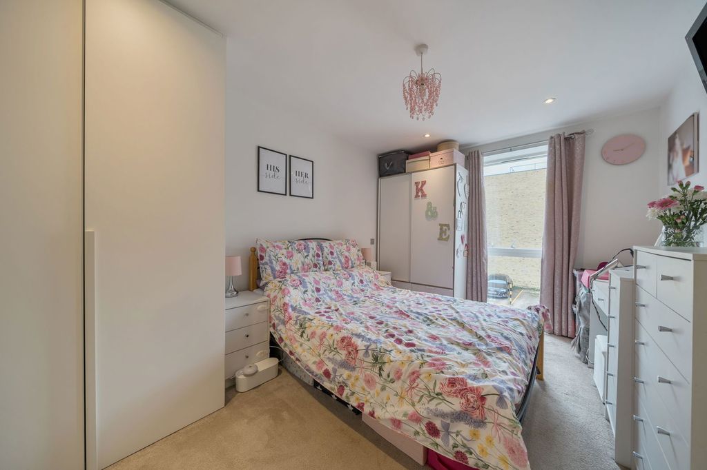 Additional image 10 of 2 bed flat for saleBruce Grove, Orpington BR6