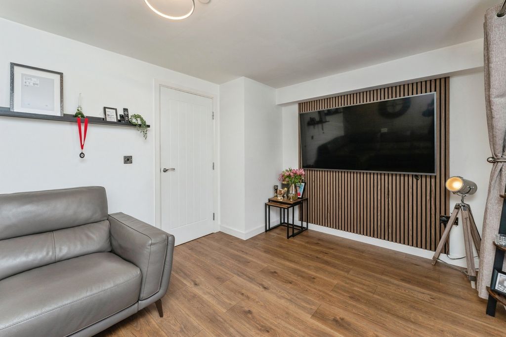 Additional image 12 of 3 bed detached house for saleLlys Carchar, Mold, Flintshire CH7
