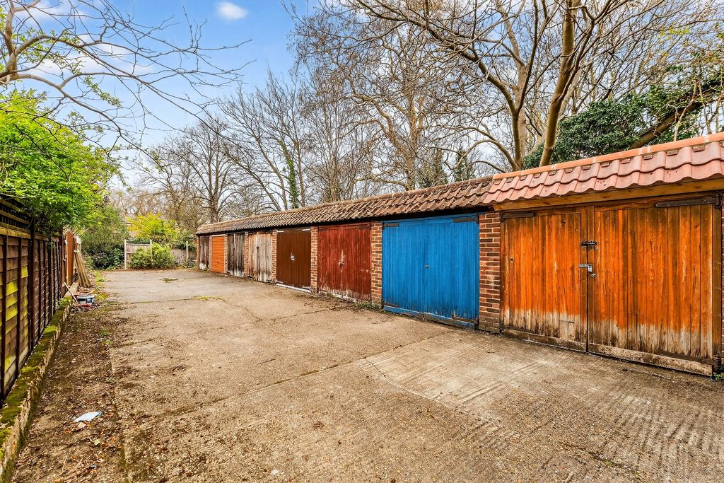 Additional image 18 of 2 bed maisonette for saleWandle Road, Morden SM4