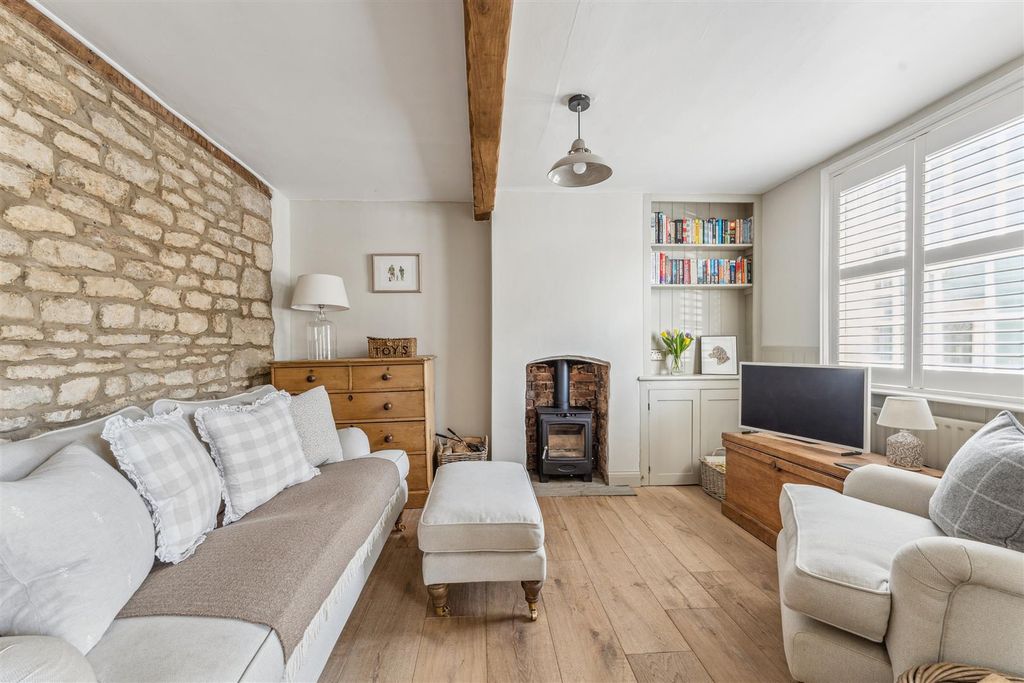 Additional image 2 of 3 bed end terrace house for saleHigh Street South, Olney MK46