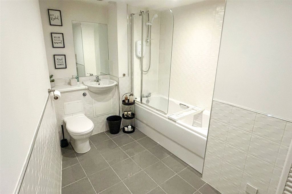 Additional image 7 of 2 bed flat for saleSouth Victoria Dock Road, Dundee, Angus DD1