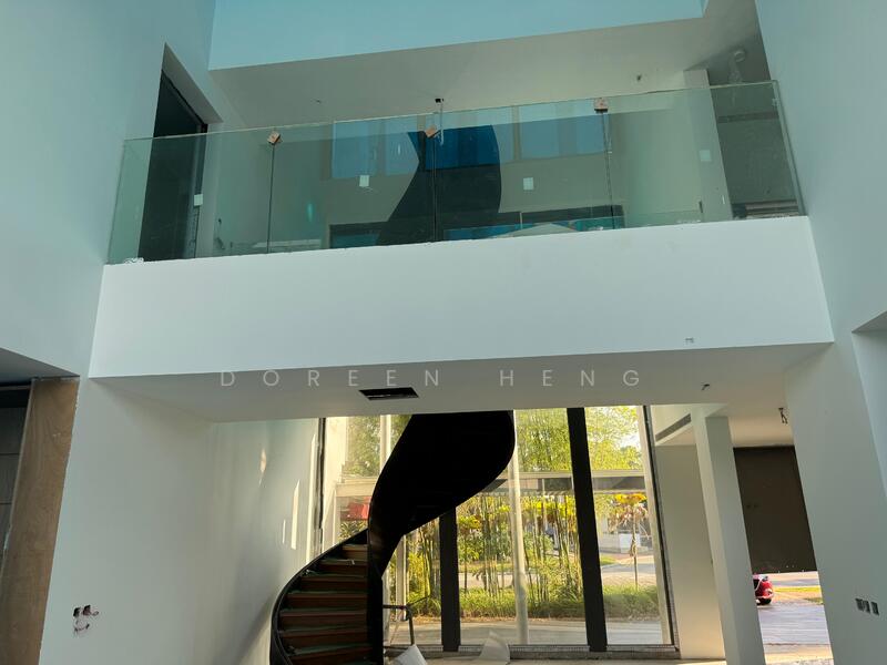 Cove Way photo 3