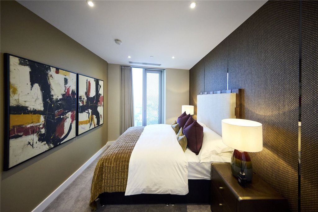 Additional image 10 of 3 bed flat for saleThe Sherborne, Vista River Gardens, Trinity Islands, Water Street, Manchester M3