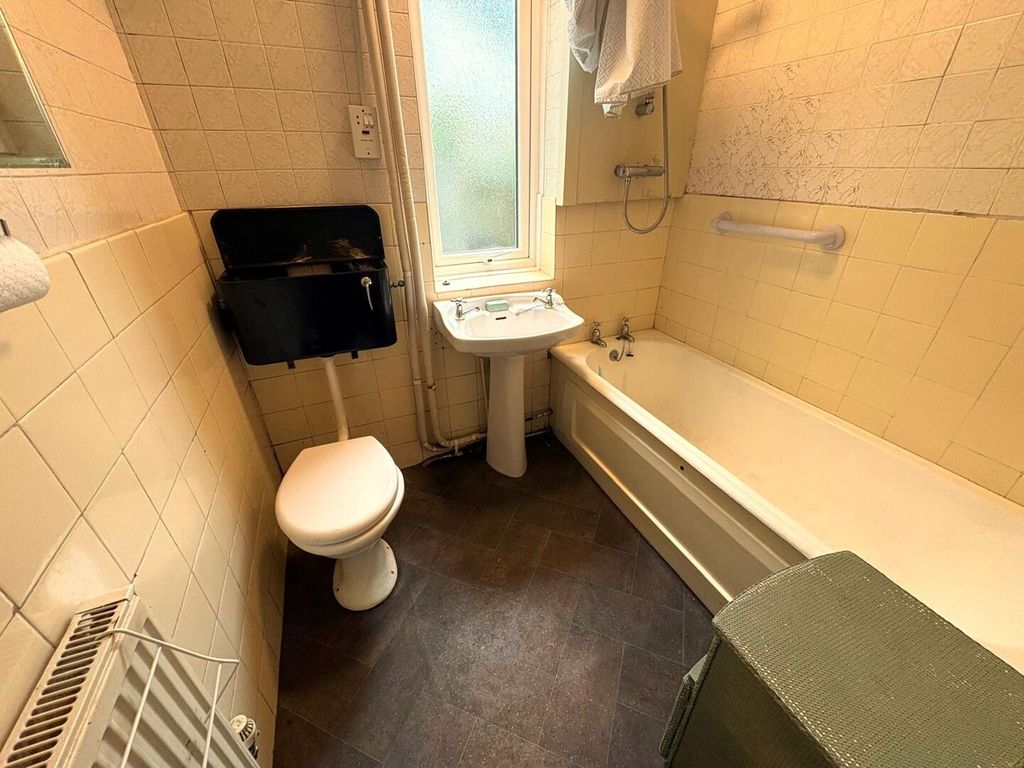 Additional image 14 of 2 bed detached bungalow for saleLiverpool Road, Neston CH64