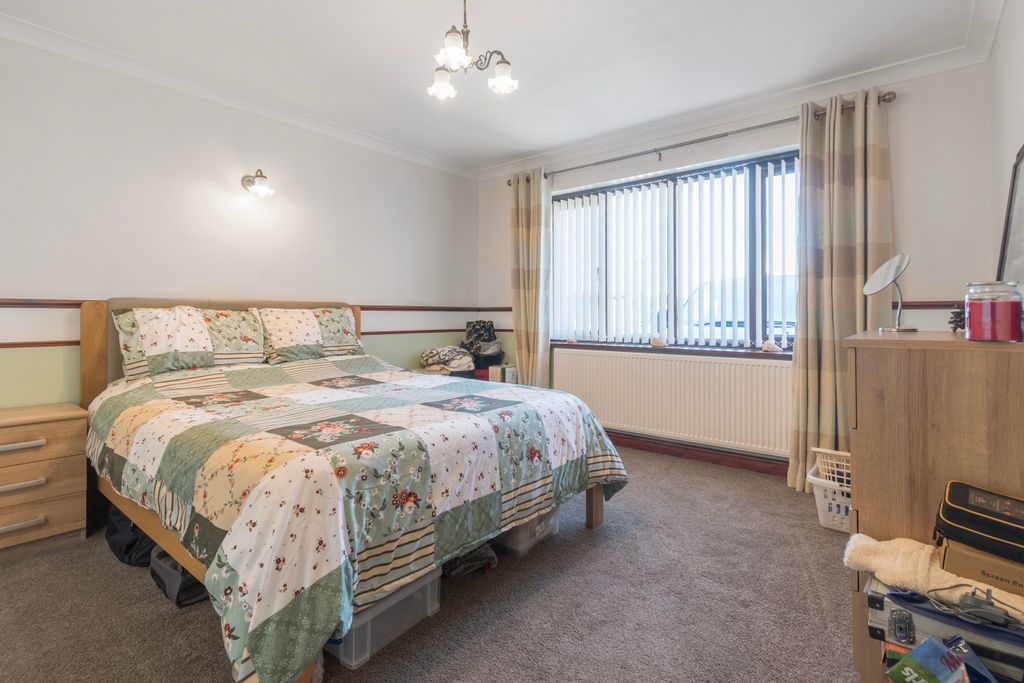 Additional image 18 of 4 bed detached house for saleKnottingley Road, Pontefract WF8