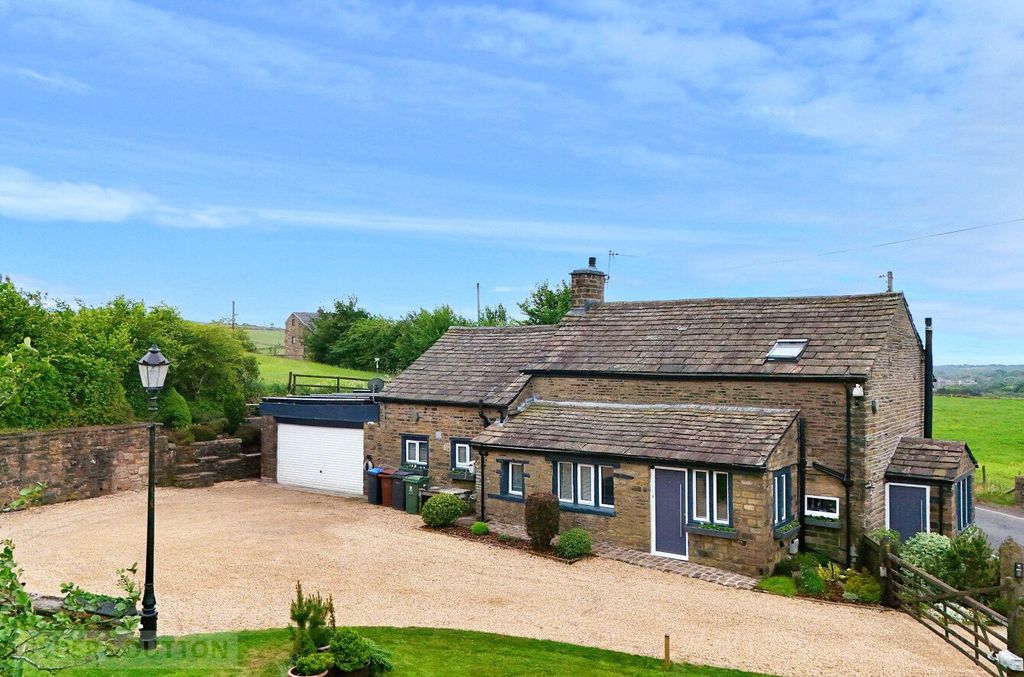 4 bed detached house for saleRoebuck Lane, Saddleworth, Oldham OL4