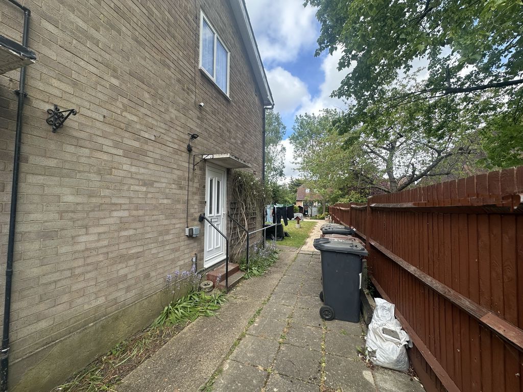 Additional image 10 of 2 bed maisonette for saleDugdale Hill Lane, Potters Bar EN6
