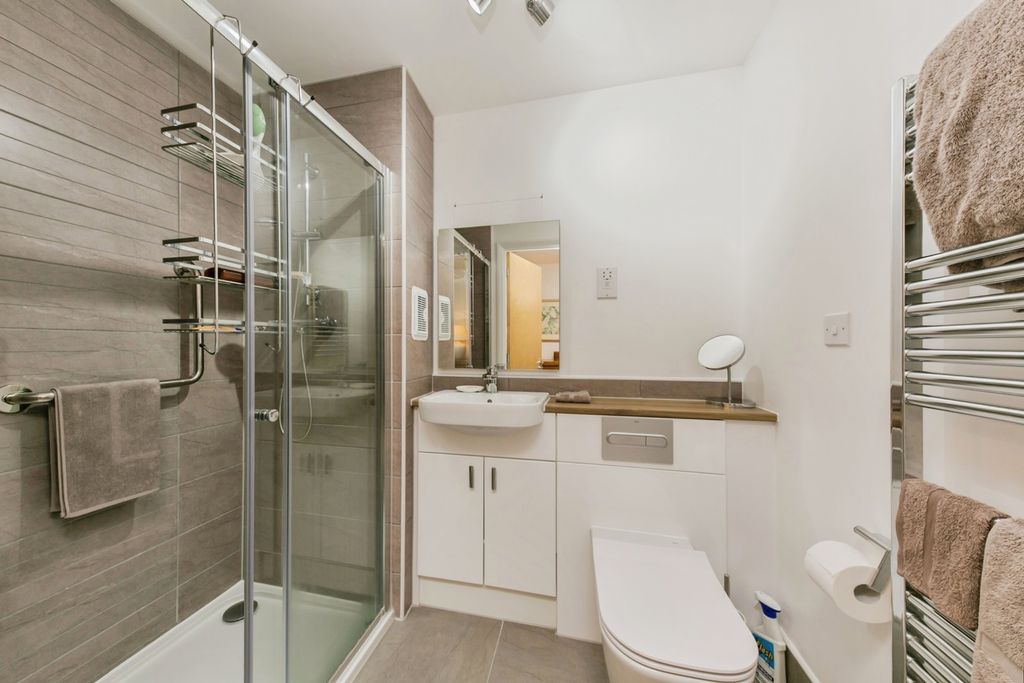 Additional image 12 of 2 bed flat for saleCoare Street, Macclesfield, Cheshire SK10