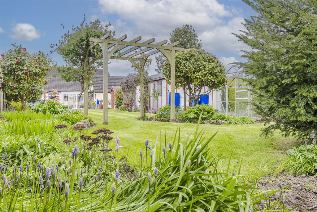 Additional image 29 of 3 bed detached bungalow for saleColleys Lane, Willaston, Cheshire CW5