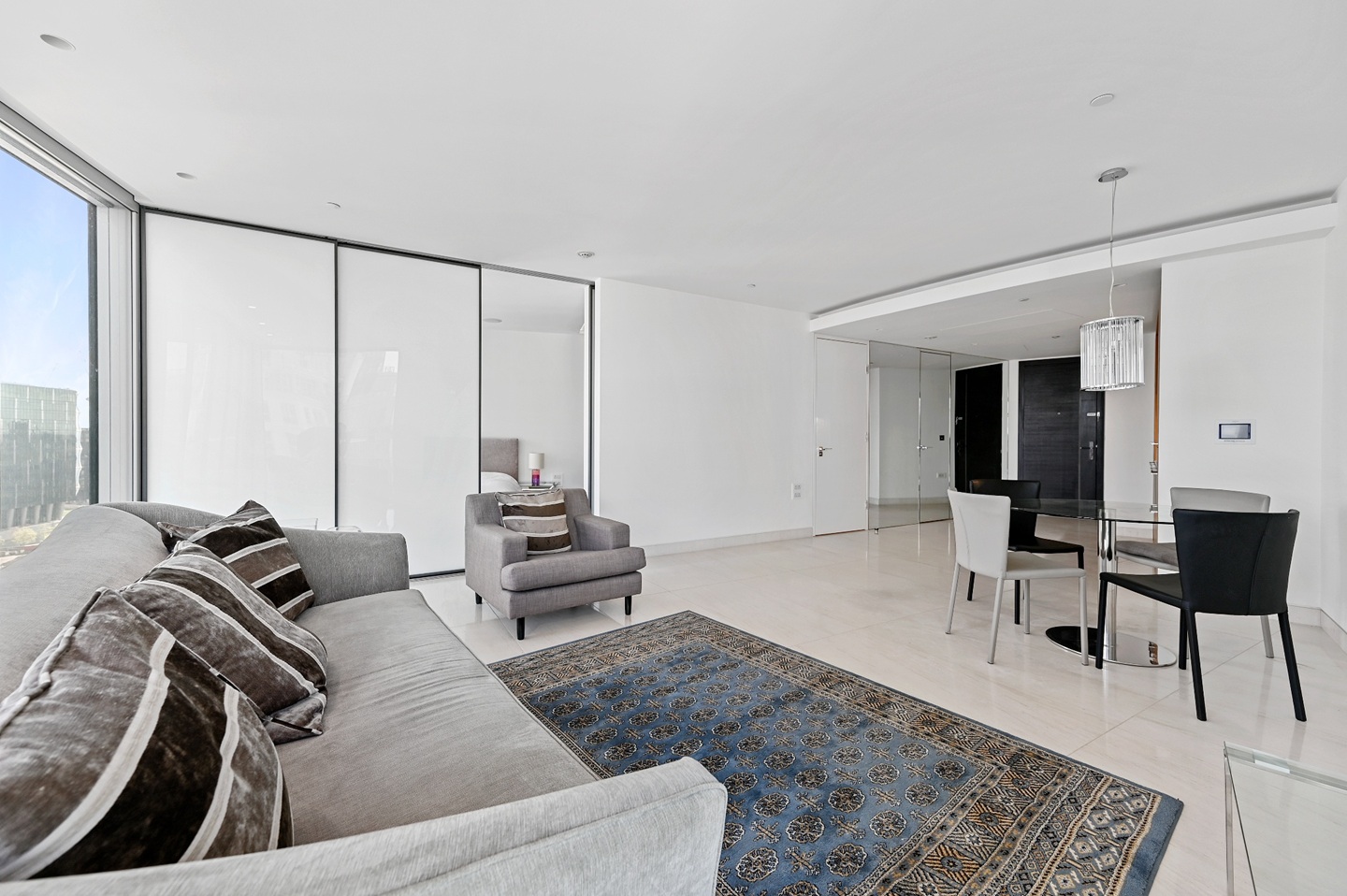 1 Bed Flat, St George Wharf, SW8, N1 7GU