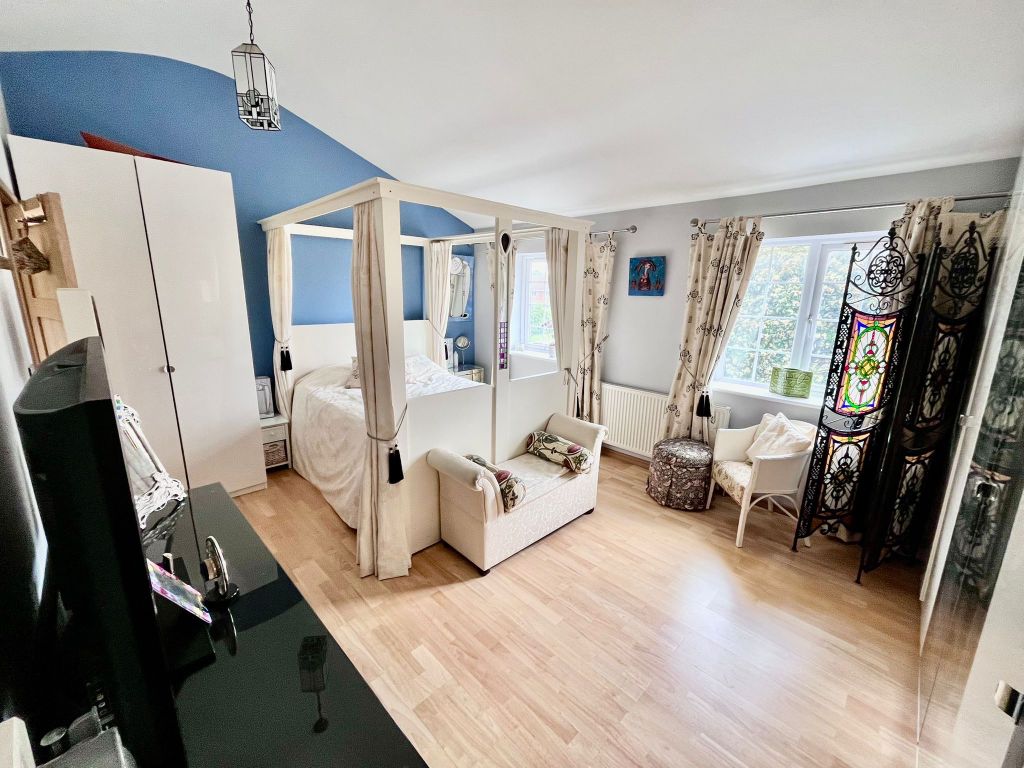 Additional image 15 of 5 bed detached house for saleDulwich Close, Newport Pagnell MK16