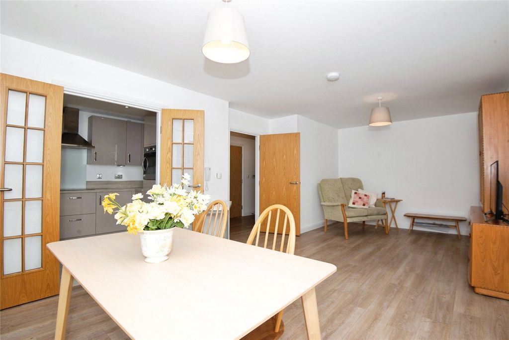 Additional image 8 of 2 bed flat for saleEaves Court, Princes Risborough HP27