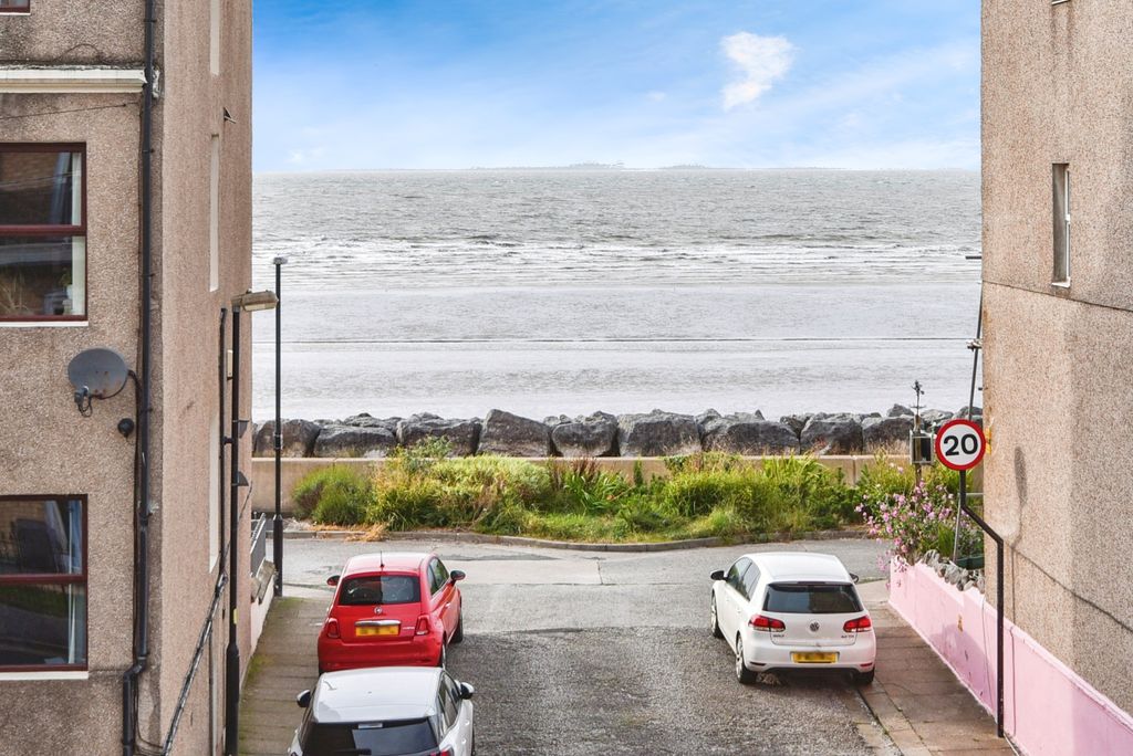 2 bed flat for saleMears Beck Close, Heysham, Morecambe, Lancashire LA3 photo 2