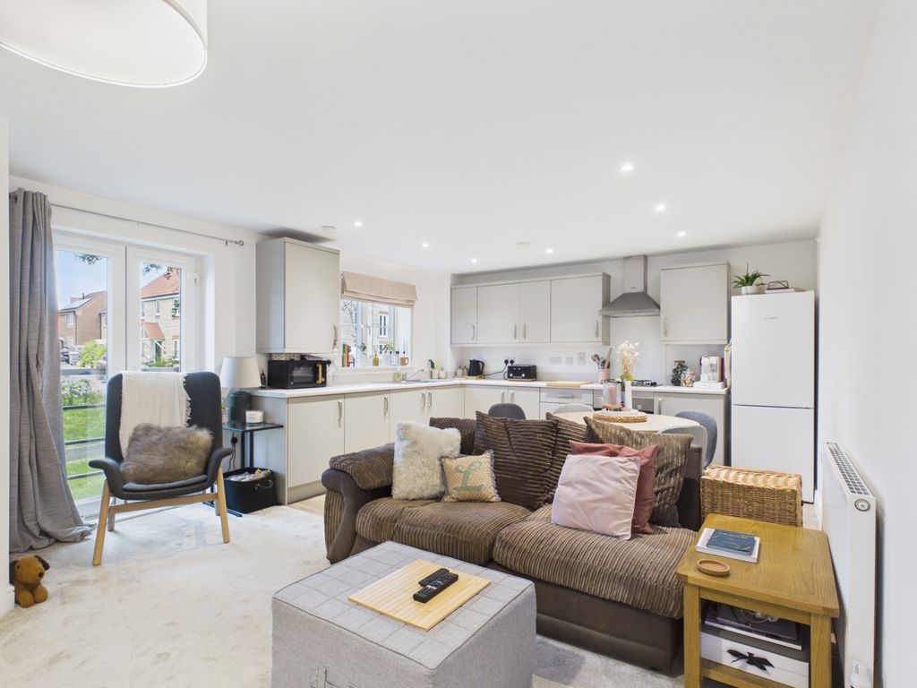 Additional image 5 of 2 bed flat for saleStud Road, Barleythorpe, Oakham LE15